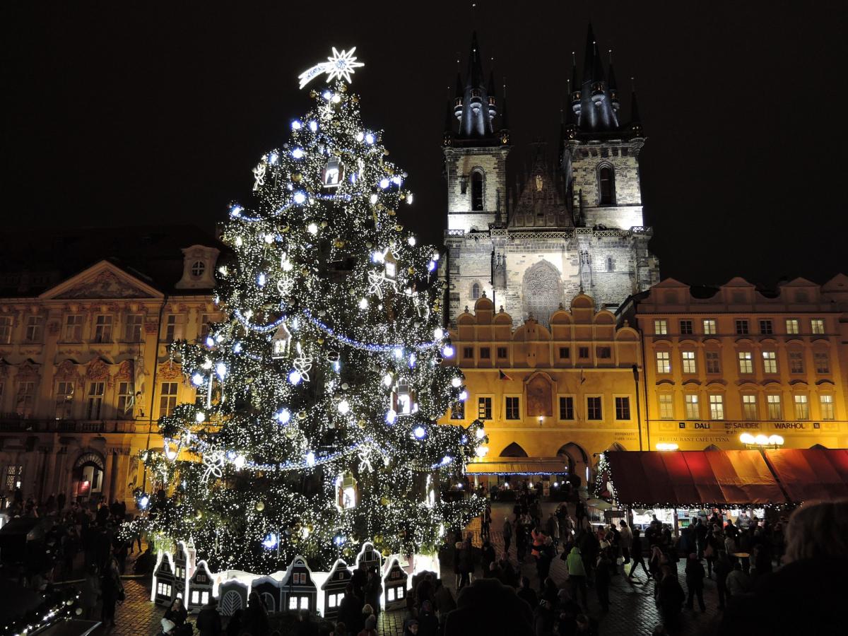 Prague Christmas Market lighting
